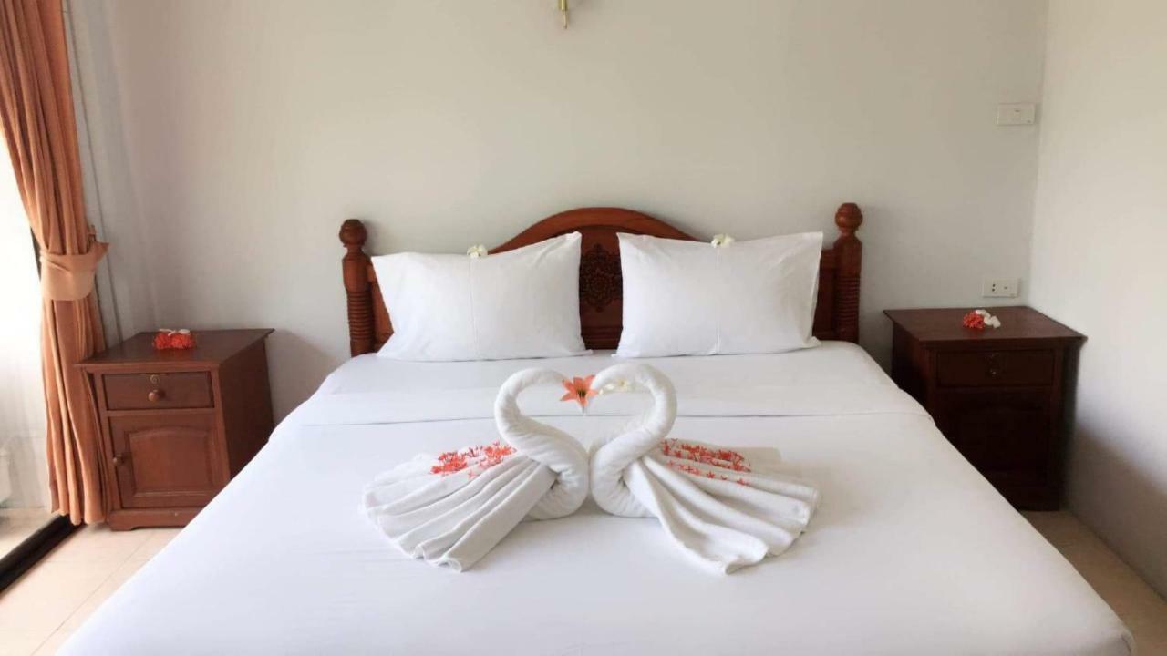 Holiday Guest House Chaweng  Exterior photo